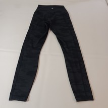 90 Degree By Reflex Women's Black & Gray Camo Leggings Size XS Measured (19×25) image 8