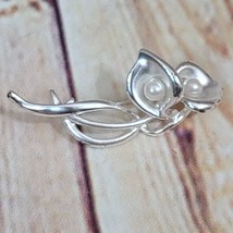 Vintage NAPIER Calla Lily Brouch Pin w/Faux Pearl Silver Tone Granma Core - $11.00