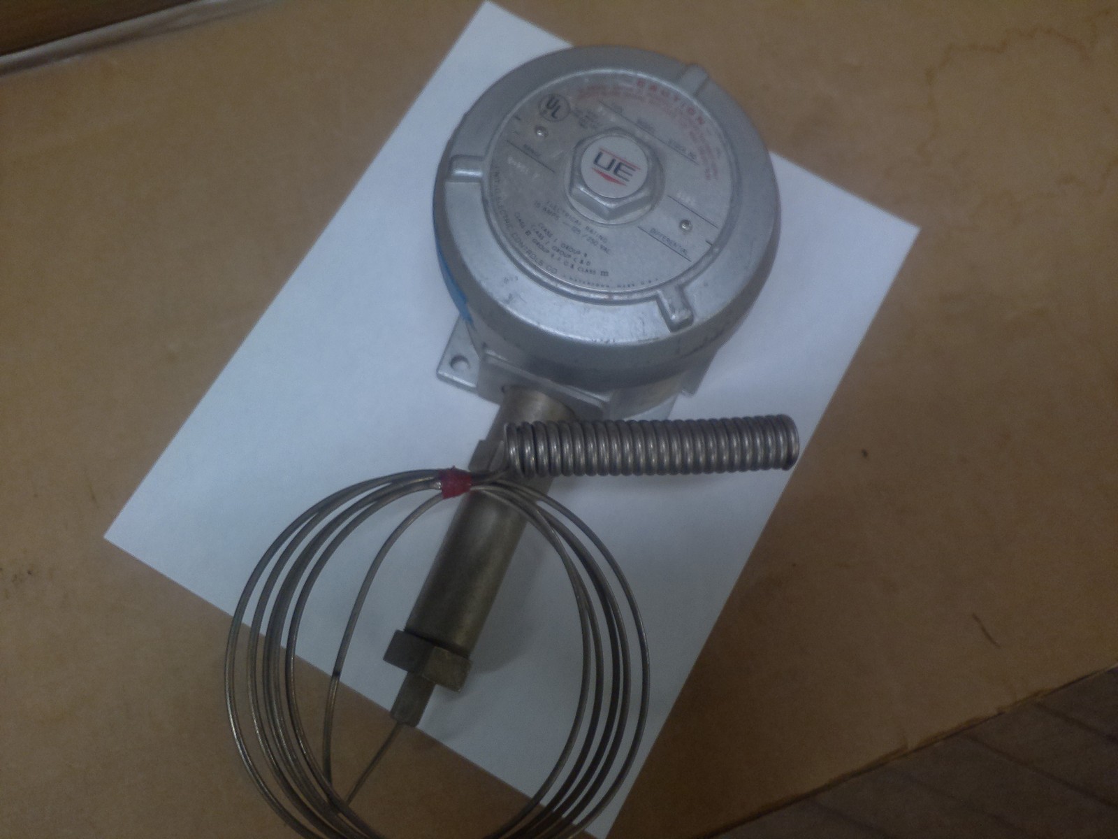(ONS) UNITED ELECTRIC CONTROLS 6AS F110A THERMOSTAT / 0-250F / EXPLOSION... - $95.59