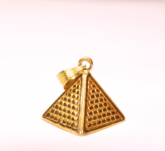 Egyptian Handmade Egypt Pharaoh Pyramid 3D 18K Yellow Gold Pendant 3.3 Gr - $493.48