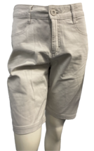 Lee Classic Fit Tan Stretch Jean Shorts, Women's Size 6 - $9.49