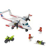 LEGO City Great Vehicles Ambulance Plane (183 Piece) - $1,194.97 MXN