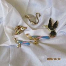  brooches 5 colorful flying creatures see description  (jewel KK)   - £7.75 GBP
