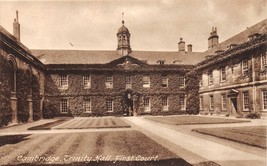 Cambridge Uk Trinity Hall First Court Postcard 1910s - £7.18 GBP