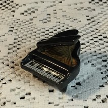 Vintage Miniature Ceramic/Porcelain Black Baby Grand Piano Knick-Knack - £7.99 GBP