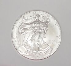 2010 U.S American Eagle Walking Liberty Uncirculated 1 Oz. Silver Dollar... - $1,157.73 MXN