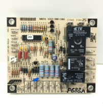 York 1157-900 Defrost Control Circuit Board 10211 SOURCE 1 used #P682A - $42.08