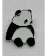 Brand New and Beautiful Brooch / Pin Panda Bear Black &amp; White - $113.85 MXN
