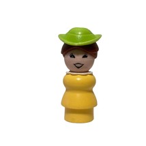 #934 Vintage Western Town Lady W/ Green Hat Fisher Price Little People - $17.33