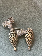 Estate Small Silvertone Curlicue &amp; Clear Rhinestones Poodle Dog Pin Brooch – 1.5 - £15.82 GBP
