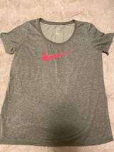 women Nike Dri Fit Tee Shirt Large Gray Pink Swoosh - £11.19 GBP