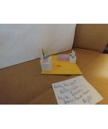 Polly Pocket Pollyville Misc Bedroom - $5.47 CAD