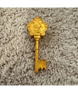Ever After High Doll Accessory Gold Key Replacement Toy Brush - $37.80 MXN