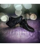 Yuu Women Ankle Boots Nev Size 7M Black 1” Heels. Silver Accent Buckle. ... - $623.16 MXN