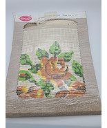 Wonderart Vtg Rose Trio Needlecraft 14” Pillow Quickpoint New Open Box N... - $371.81 MXN