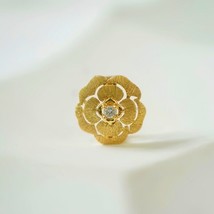 18ct Solid Gold Flower Shield Charm Pendant - Luxury, 18K, AU750, gift, clip - £110.40 GBP