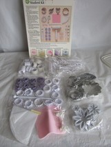 Lot Wilton Student Kit For Class Fondant &amp; Gum Paste Flowers Kits - £23.70 GBP