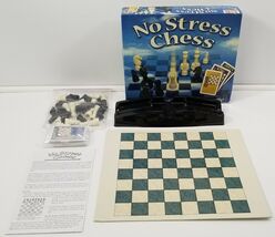 BG) Winning Moves Games No Stress Chess Board Game 2004 (1091) - $179.97 MXN