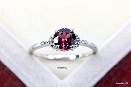 January Birthstone ring, Round cut garnet anniversary ring, solitaire engagement - £26.09 GBP