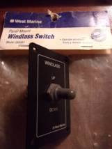 West Marine Panel Mount Windlass Switch 289381 - €23,86 EUR