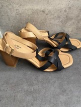 New with scuffs Simply Vera Vera Wang Black and Tan Leather Sandals Size 9 - £11.86 GBP