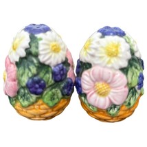  Astra Group Floral Basket Salt &amp; Pepper Shakers Vintage Cottagecore Decor - $320.79 MXN