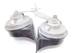 99-06 BMW 323I HIGH & LOW TONE HORN PAIR Q3258 image 10