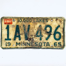 1967 United States Minnesota Lakes Passenger License Plate 1AV 496 - $242.38 MXN
