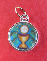 Round Eucharist Medal with Optional Necklace - £4.73 GBP+