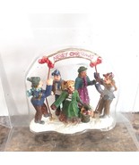 Merry Christmas Arch with People Christmas Village Accessory New 2 3/4&quot; T - $7.91