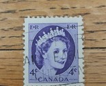 Canada Stamp Queen Elizabeth II 4c Used Violet - $1.89