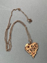 Vintage Dainty Goldtone Chain w Brushed Heart MOTHER &amp; Two Flowers w Purple Rhin - £10.42 GBP