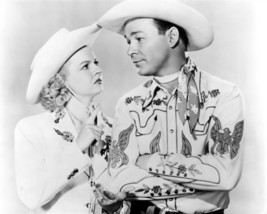 Roy Rogers &amp; Dale Evans classic pose Dale telling off Roy 8x10 inch photo - £7.66 GBP