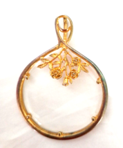 Glass and Gold Tone Roses Round Pendant Jewelry Making 2 x 2 7/8 inches Crafting - £8.11 GBP