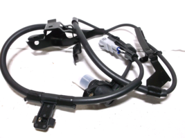 ABS Wheel Speed Sensor Front Right for Toyota Sequoia 2001-2007 Tundra image 2