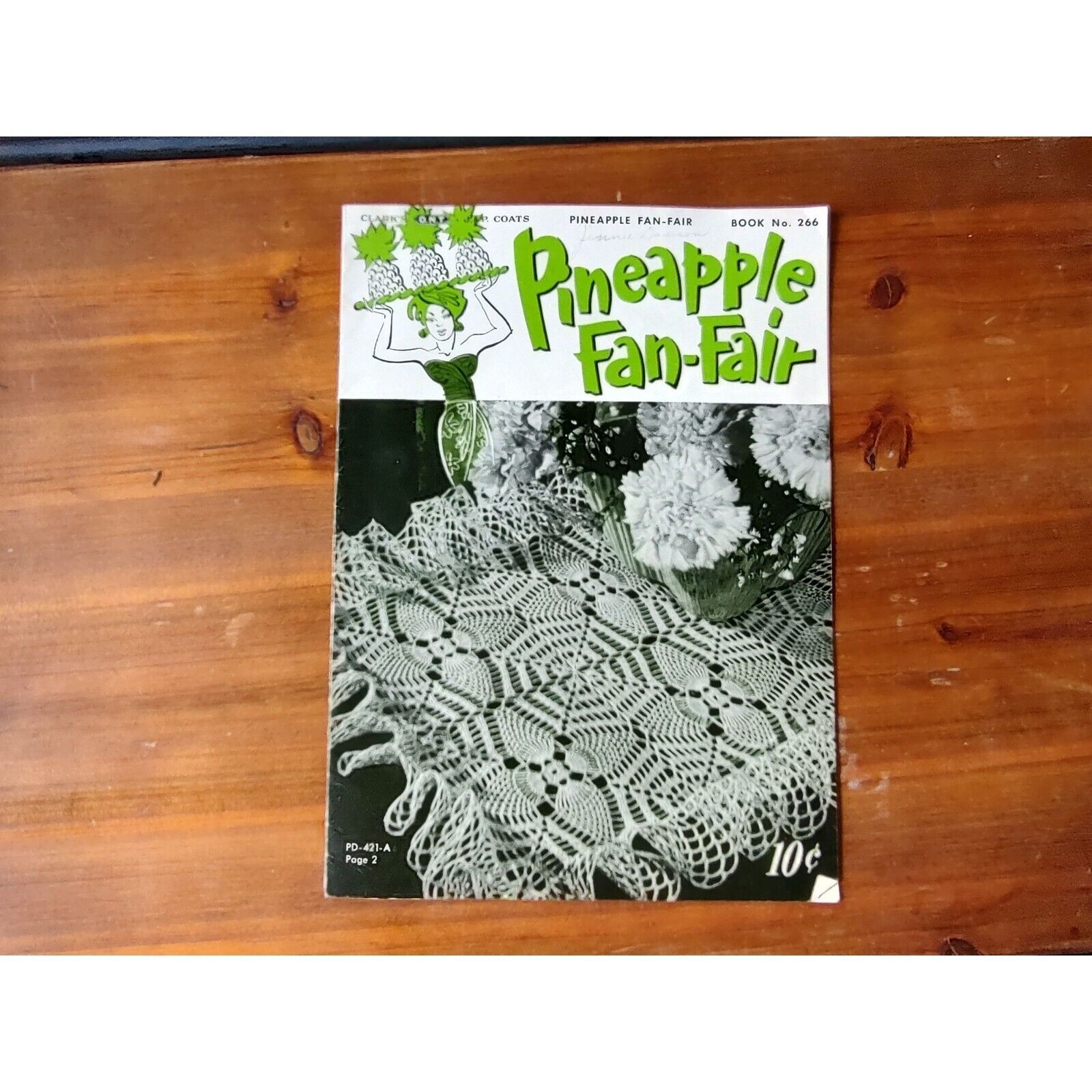 Clarks ONT J and P Coats Book No 266 Pineapple Fan Fair Crochet1950 10 Cent Book - $15.79