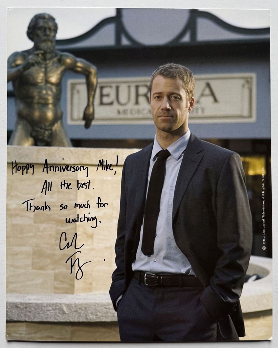 Colin Ferguson Signed Autographed &quot;Eureka&quot; Glossy 8x10 Photo - $19.99