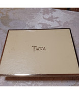 Vintage Gold Tone Bow Shaped Brooch Tacoa Box - €5,97 EUR
