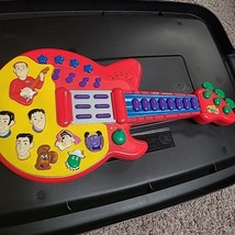Wiggles Guitar Red 2003 Spin Master Musical Toy EUC TESTED and WORKING - £19.59 GBP