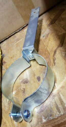 QTY-18 3&quot; R PIPE HANGER PLATED STEEL w/6&quot; bracket  CONDUIT PIPE LOT OF 18 - $28.83