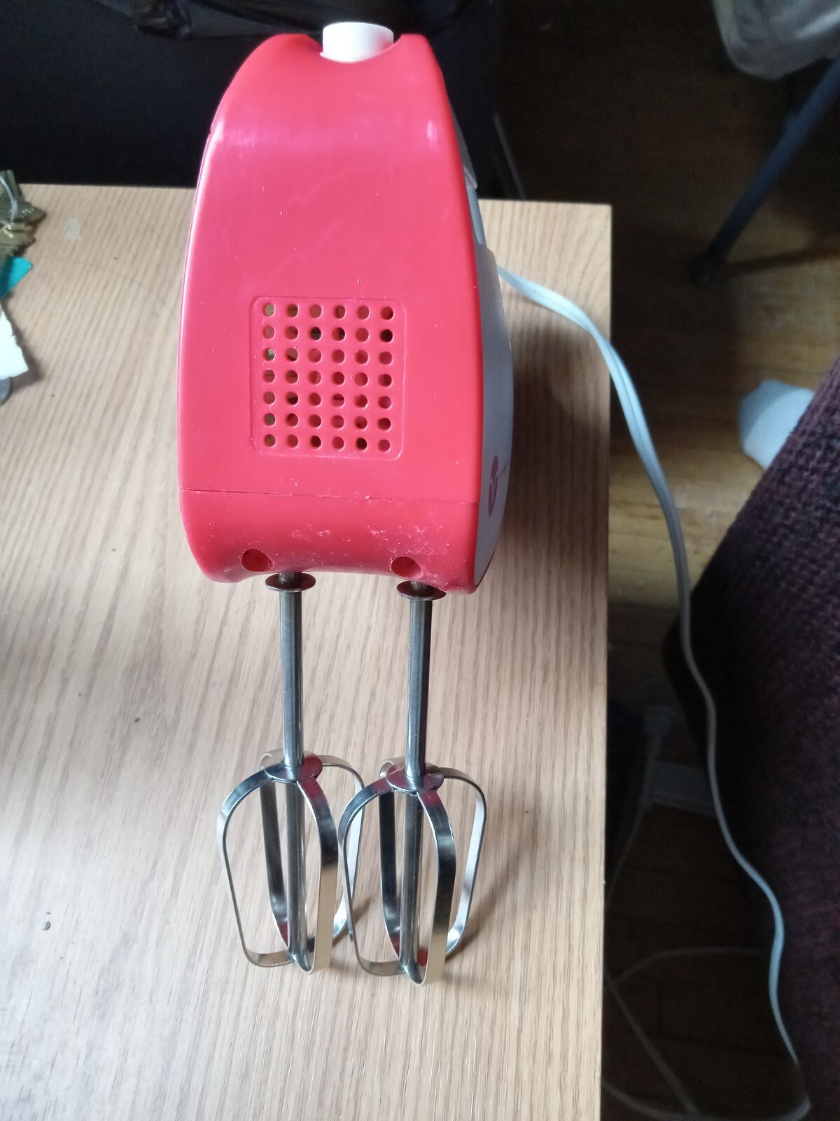 Vremi Hand Mixer Blender, 3 speed - $16.82