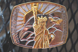 Statue of Liberty 100th Anneversery Belt Buckle-Gold Silver Tone-USA-Jul... - $12.74
