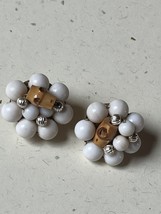 Vintage Japan Marked White Plastic Bead &amp; Faux Bamboo Cluster Clip Earrings –  - £7.56 GBP