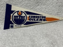 Edmonton Oilers Vintage NHL 1991 Trench Felt Mini Pennant 4 x 9 - £4.34 GBP