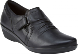 New Clarks Black Leather Wedge Loafers Pumps Size 7.5 M $98 - £55.91 GBP
