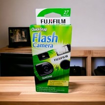 Fujifilm QuickSnap Disposable 35mm Film Camera 27 Exp Flash  - £11.64 GBP