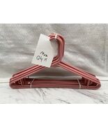 Clothes Hangers Plastic Pink. 14 Count - $100.90 MXN