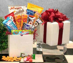 Delicious Snack Care Package - Perfect Gift for Any Occasion - £35.73 GBP