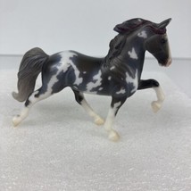 Breyer Reeves Model Horse Stablemates Tennessee Walking Gray White Sabin... - £21.04 GBP