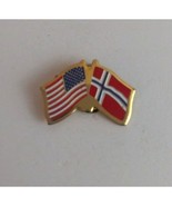 Vintage USA &amp; Iceland Intertwined Flag Lapel Hat Pin - £6.49 GBP